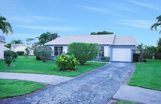 7303 Pineneedle Ln, Lake Worth, FL 33467