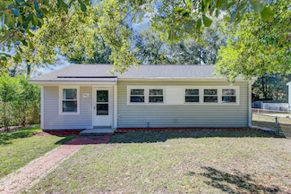 5821 Robinhood Dr, Hanahan, SC 29410