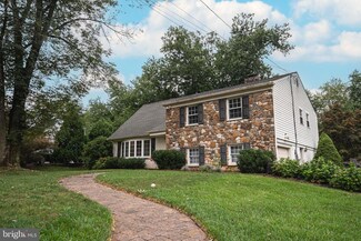 1280 Country Ln, West Chester, PA 19380