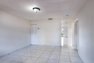 11501 NW 2nd St Unit 207, Miami, FL 33172