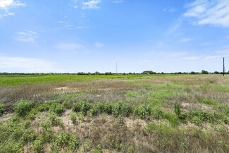 1362 Saddleback Ranch Dr, Bellville, TX 77418