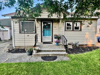 2615 T St, Vancouver, WA 98661