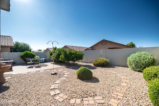 1126 W Oak Tree Ln, San Tan Valley, AZ 85143