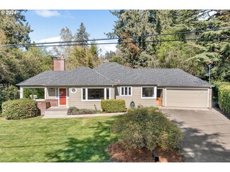 8075 SW Parrway Dr, Portland, OR 97225