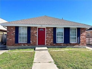 3917 Jupiter Dr, Chalmette, LA 70043