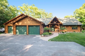 4693 Hegel Rd, Goodrich, MI 48438