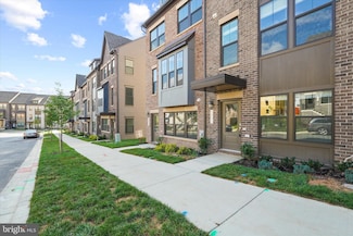 6056 Beake St, Hyattsville, MD 20782