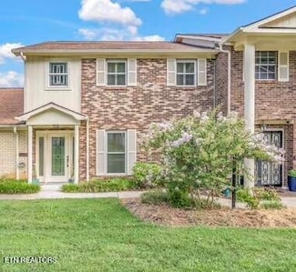 7914 Gleason Dr, Knoxville, TN 37919