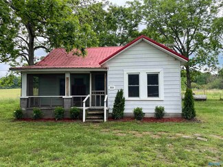 7876 Burton Dr, Henagar, AL 35978
