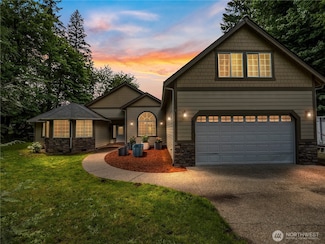 6812 Old Forest Ln SE, Olympia, WA 98501