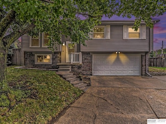 5727 N 107th St, Omaha, NE 68134