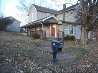 37 Braun St, Glouster, OH 45732