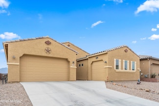 906 N Camino Cerro Morado, Green Valley, AZ 85614