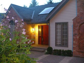 14024 SE 42nd St, Bellevue, WA 98006