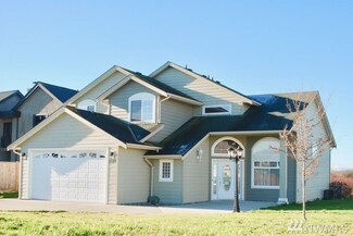 1549 Ocean View Ln, Point Roberts, WA 98281