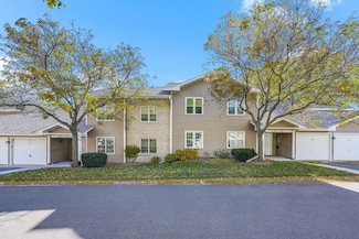 1807 1/2 County Road E E Unit 34, White Bear Lake, MN 55110