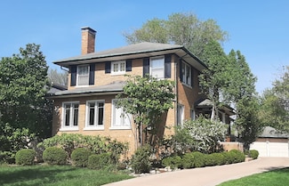 1106 N Grove Ave, Oak Park, IL 60302