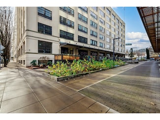 1400 NW Irving St Unit 114, Portland, OR 97209
