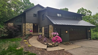 4886 Foxfire Trail, Middleton, WI 53562