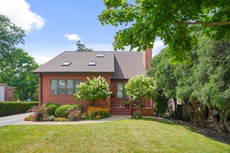 424 Willow St, Itasca, IL 60143