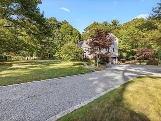 575 Lincoln St, Duxbury, MA 02332