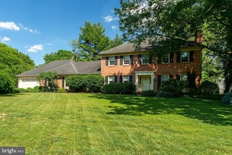 2442 Stone Heath Dr, Lancaster, PA 17601