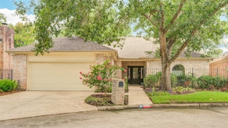 6510 Preston Trail Dr, Houston, TX 77069