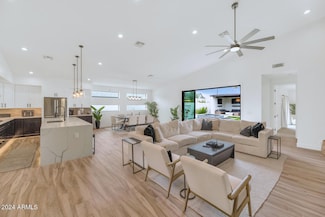 3906 E Cheery Lynn Rd, Phoenix, AZ 85018