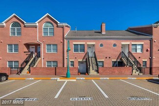 6916 Fairfax Dr Unit 208, Arlington, VA 22213