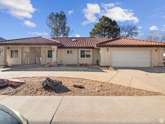 2605 Scenic Dr, Santa Clara, UT 84765