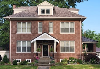 415 S Elliott St, Olney, IL 62450
