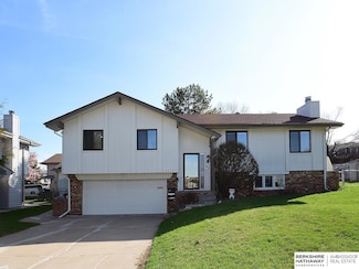 6211 S 109th Avenue Cir, Omaha, NE 68137