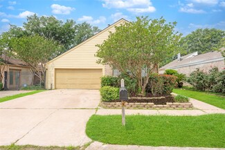 12606 Riva Ridge Ln, Houston, TX 77071