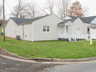 1532 2nd St, Waynesboro, VA 22980