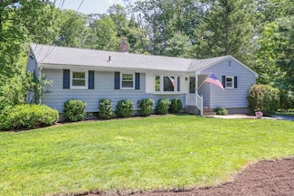 135 Oak St, Holliston, MA 01746