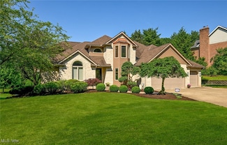 5277 Foxchase Ave NW, Canton, OH 44718