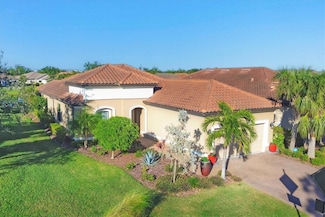 5584 Cantucci St, Nokomis, FL 34275