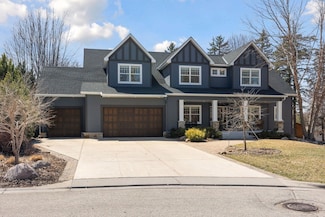 5215 Lochloy Dr, Edina, MN 55436