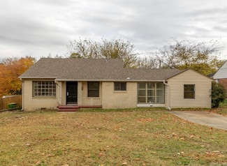 4720 Lakeview Rd, North Little Rock, AR 72116