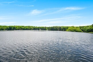 66 Goodrich Rd, Sturbridge, MA 01566