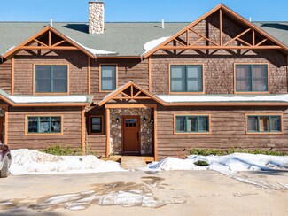 42 Overpass Rd Unit 42, Newry, ME 04261