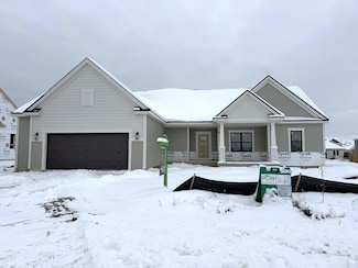 1259 Wild Rye Ln, Oconomowoc, WI 53066