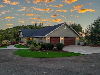 1072 Champagne Ln, Placerville, CA 95667