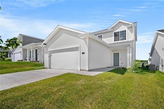 4338 Grover Woods Ln, Des Moines, IA 50317
