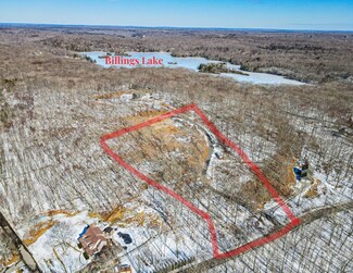 51 Ledgen Wood Rd, North Stonington, CT 06359