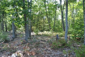 40 Clay Hill Rd, York, ME 03902
