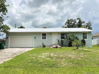 795 Rolling Hill Dr, Sebastian, FL 32958