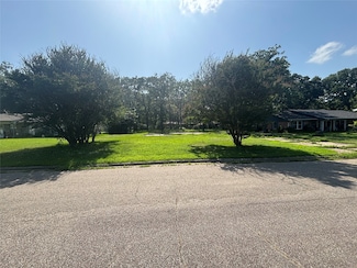 130 45th St SW, Paris, TX 75460