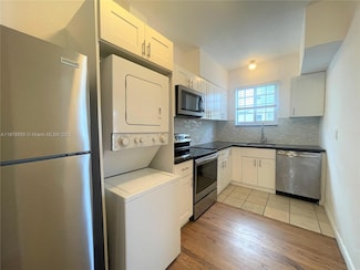 635 12th St Unit 12, Miami Beach, FL 33139