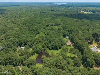 204 Silver Leaf Dr, Benton, LA 71006